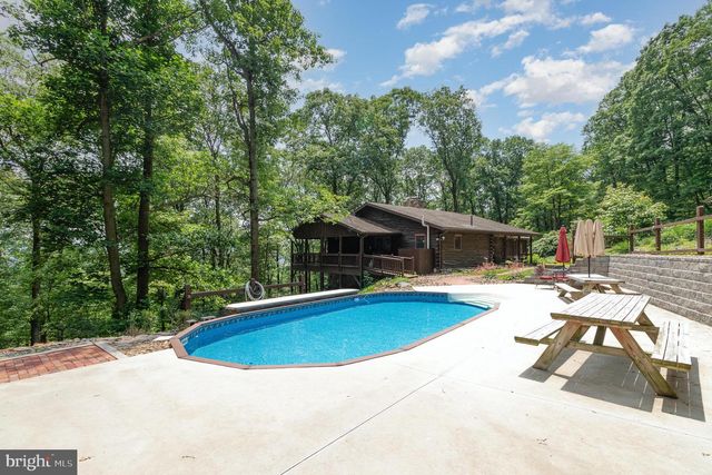 3380 ARMSTRONG VALLEY RD, Halifax, PA 17032