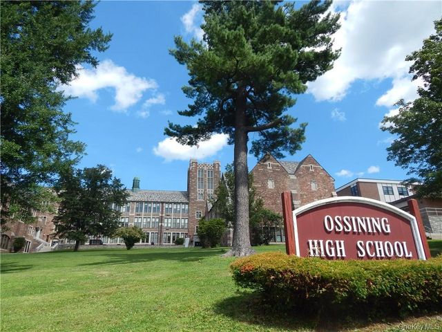 14 Glendale Road, Ossining, NY 10562