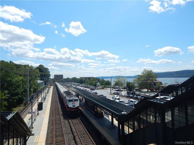 14 Glendale Road, Ossining, NY 10562