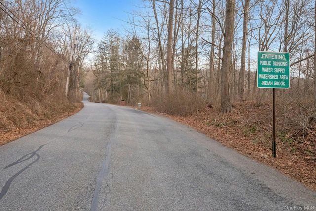 14 Glendale Road, Ossining, NY 10562