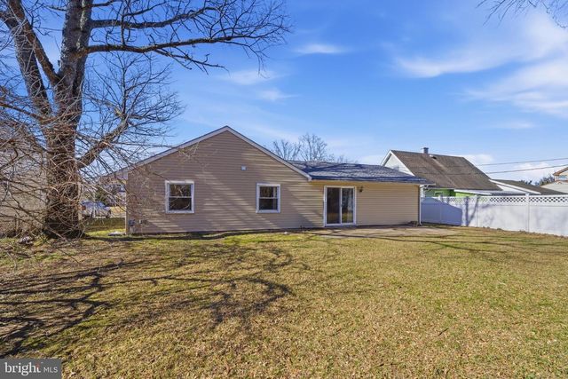 42 BUCKNELL LN, Willingboro, NJ 08046