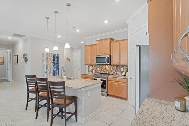 3653 Avenida Del Vera, North Fort Myers, FL 33917