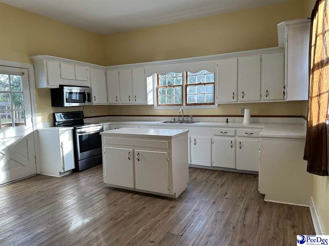 306 Godbold St, Marion, SC 29571