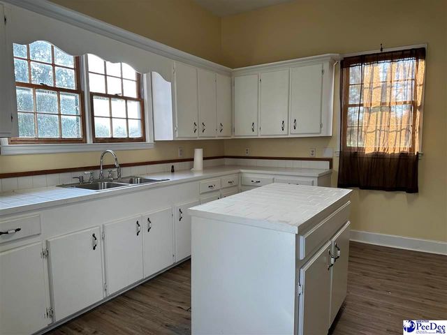 306 Godbold St, Marion, SC 29571