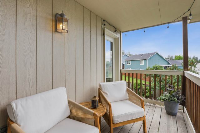 5019 W Pacific Park Dr, Spokane, WA 99208