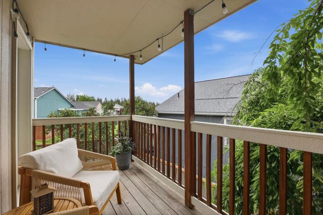 5019 W Pacific Park Dr, Spokane, WA 99208