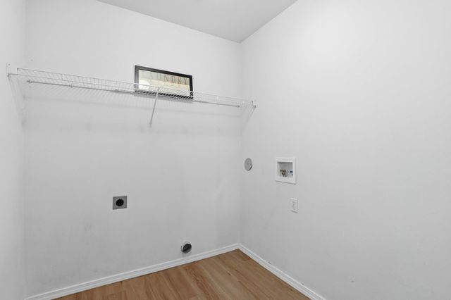 5019 W Pacific Park Dr, Spokane, WA 99208