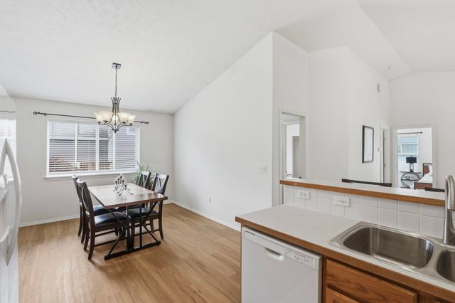 5019 W Pacific Park Dr, Spokane, WA 99208