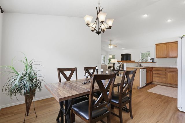 5019 W Pacific Park Dr, Spokane, WA 99208