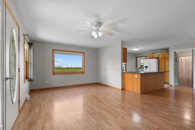 W12717 OLDEN ROAD, Ripon, WI 54971