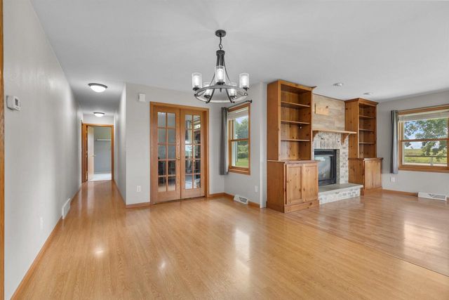 W12717 OLDEN ROAD, Ripon, WI 54971