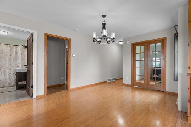 W12717 OLDEN ROAD, Ripon, WI 54971