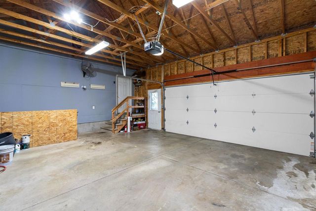 W12717 OLDEN ROAD, Ripon, WI 54971