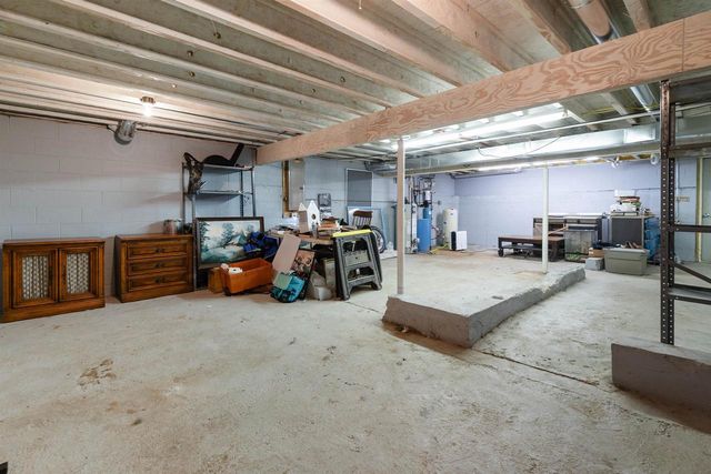 W12717 OLDEN ROAD, Ripon, WI 54971