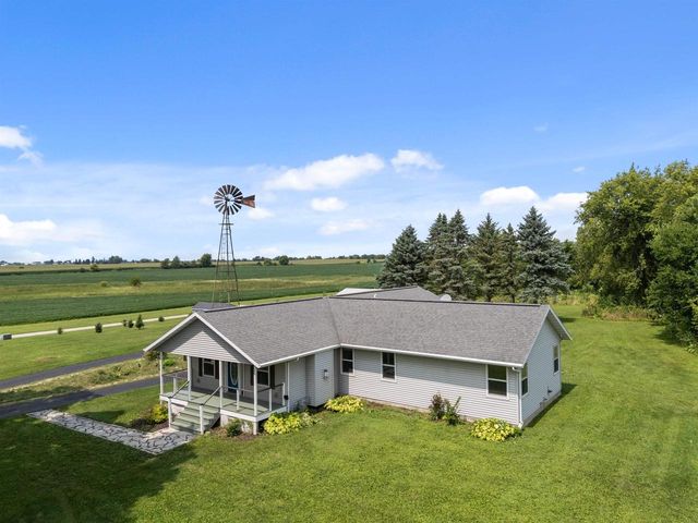 W12717 OLDEN ROAD, Ripon, WI 54971