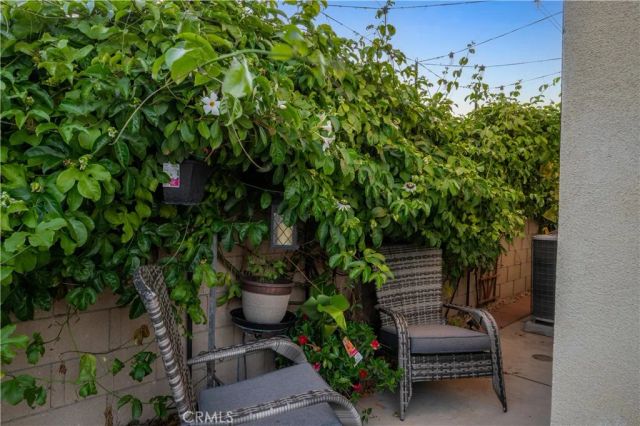 9882 Broadway D, Anaheim, CA 92804