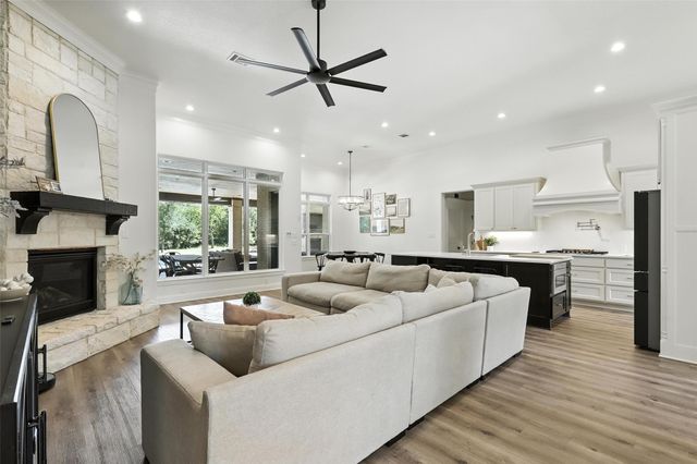 12640 Oak Grove Road S, Fort Worth, TX 76028