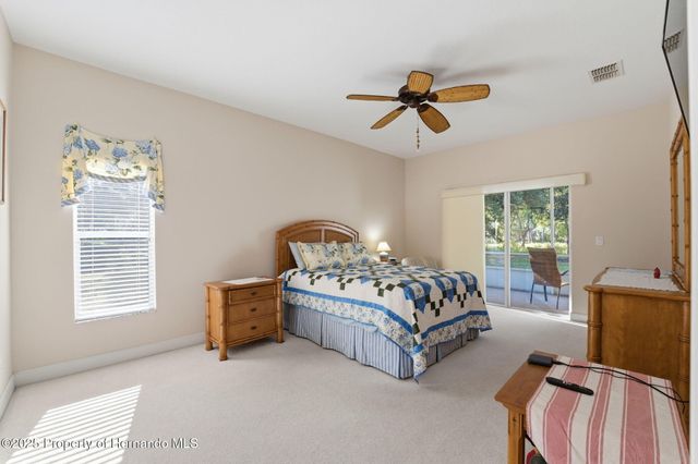 11201 Valley Stream Ct Court, Spring Hill, FL 34609