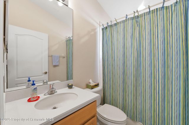 11201 Valley Stream Ct Court, Spring Hill, FL 34609