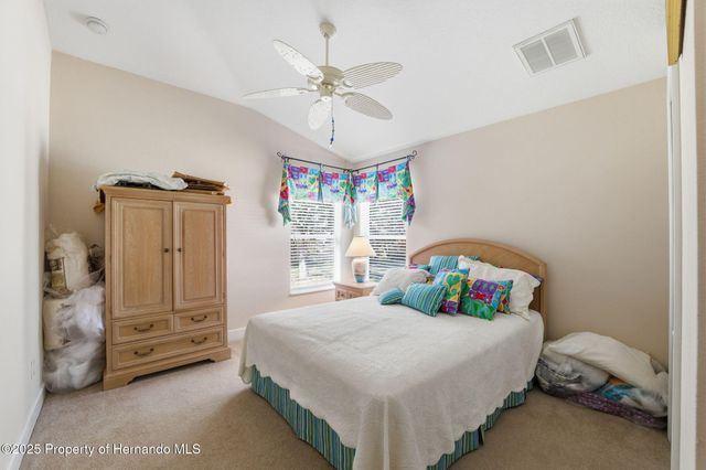 11201 Valley Stream Ct Court, Spring Hill, FL 34609