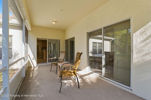 11201 Valley Stream Ct Court, Spring Hill, FL 34609