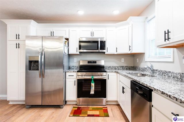 4045 Fairground Road, Brandenburg, KY 40108