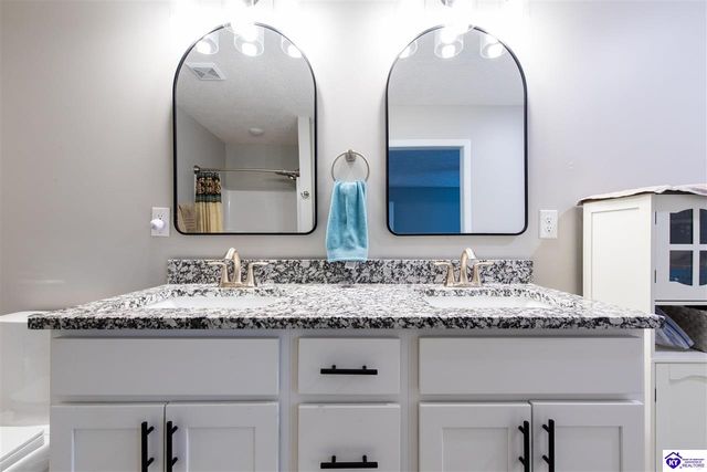 4045 Fairground Road, Brandenburg, KY 40108