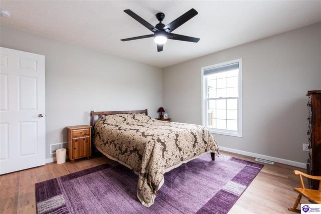 4045 Fairground Road, Brandenburg, KY 40108