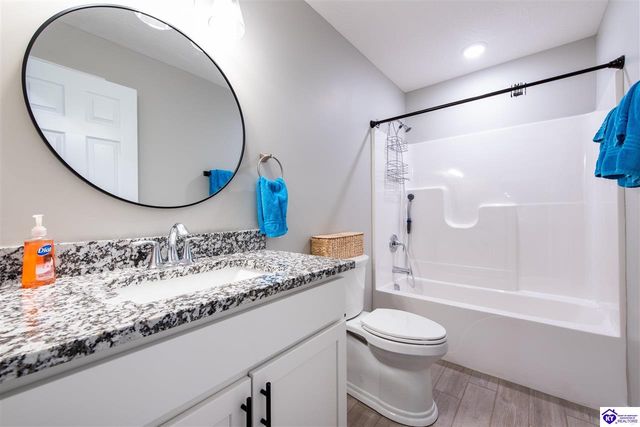 4045 Fairground Road, Brandenburg, KY 40108