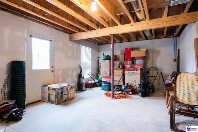 4045 Fairground Road, Brandenburg, KY 40108