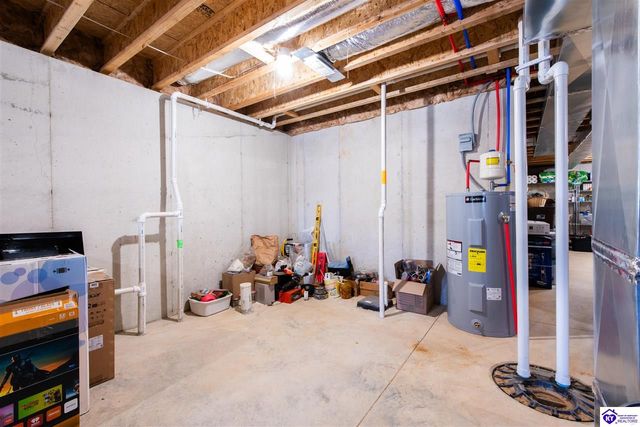 4045 Fairground Road, Brandenburg, KY 40108