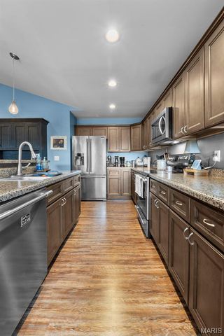 910 Blackberry Lane, Perryville, MO 63775