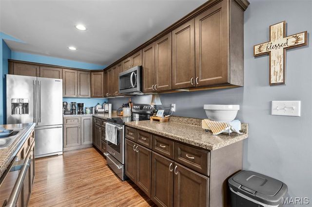 910 Blackberry Lane, Perryville, MO 63775