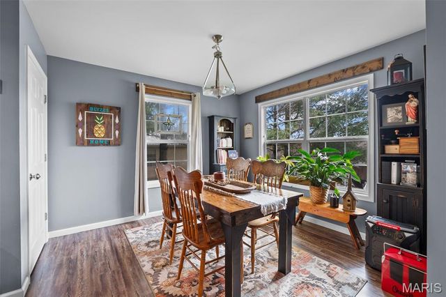 910 Blackberry Lane, Perryville, MO 63775