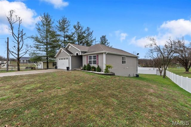 910 Blackberry Lane, Perryville, MO 63775