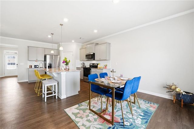 84 Chasewood Lane, Dallas, GA 30132