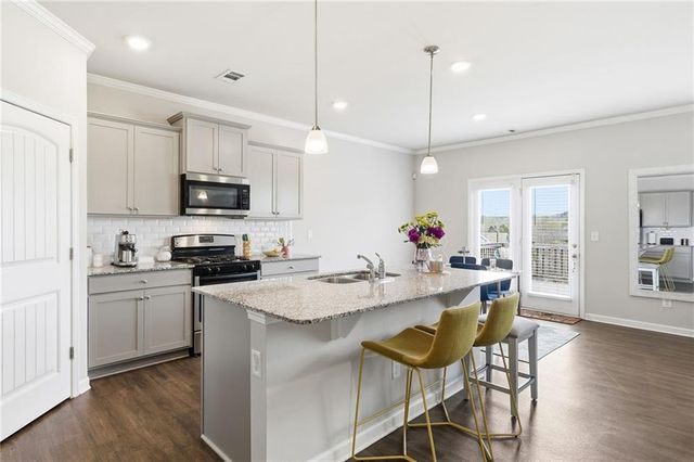 84 Chasewood Lane, Dallas, GA 30132