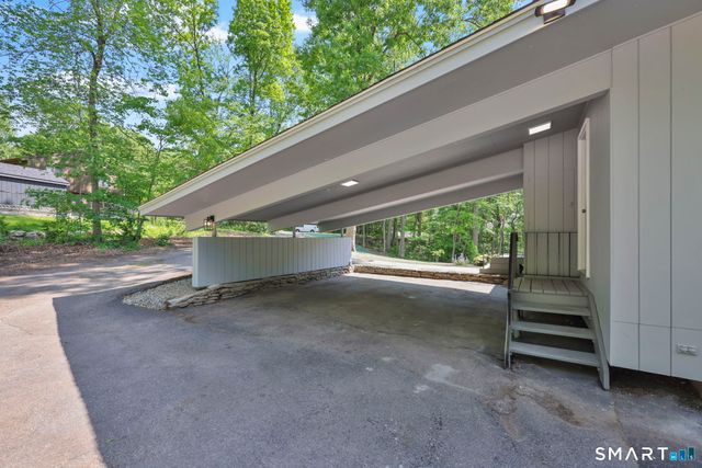 49 Millstone Road, Glastonbury, CT 06033