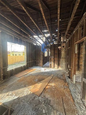 7395 Melrose Street, Detroit, MI 48211