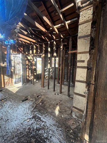 7395 Melrose Street, Detroit, MI 48211