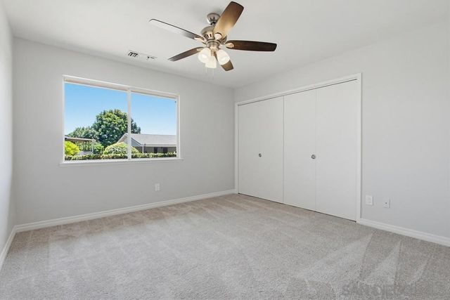 A Fairway Park A, Escondido, CA 92026
