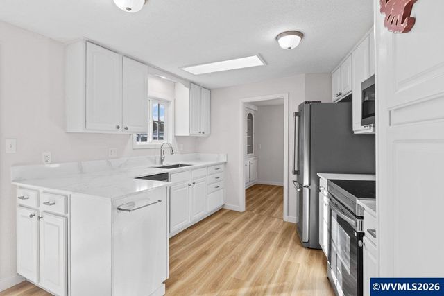 3100 Turner Rd S 220, Salem, OR 97302