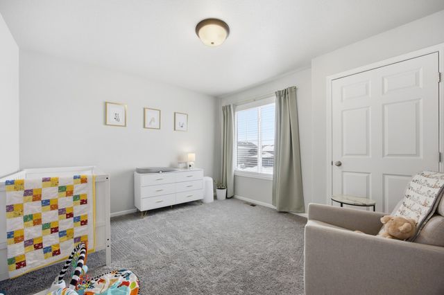 1495 69th Avenue S, Fargo, ND 58104