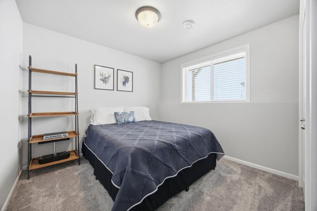 1495 69th Avenue S, Fargo, ND 58104