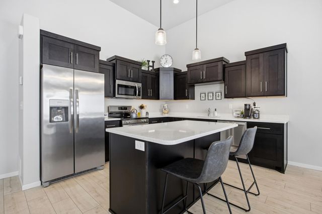 1495 69th Avenue S, Fargo, ND 58104