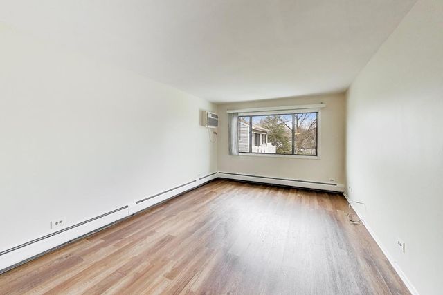 400 Bayside Drive 5, Palatine, IL 60074