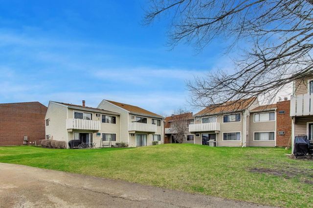 400 Bayside Drive 5, Palatine, IL 60074