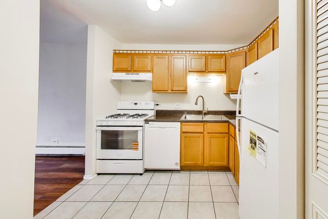 400 Bayside Drive 5, Palatine, IL 60074