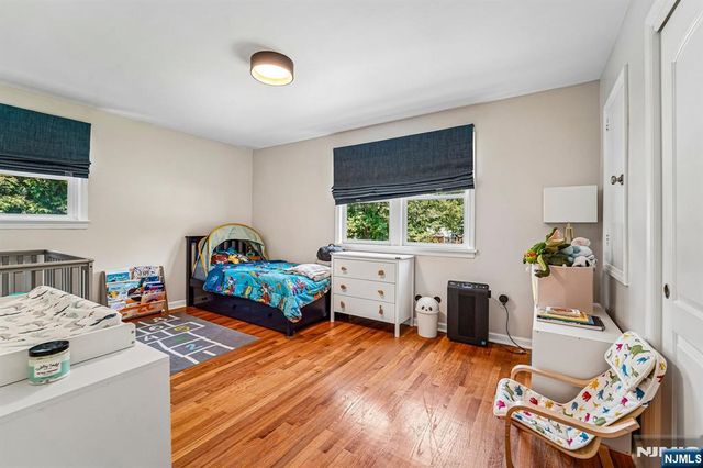 252 Canterbury Place, Ridgewood, NJ 07450