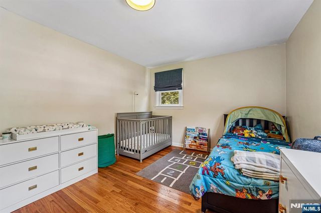 252 Canterbury Place, Ridgewood, NJ 07450
